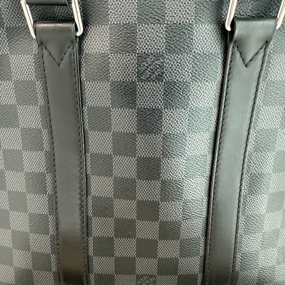 Louis Vuitton iCare Bag Damier Graphite - Picture 12 of 15